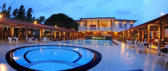 Room Photo 1960261 Hotel The Full Moon Hotel - 